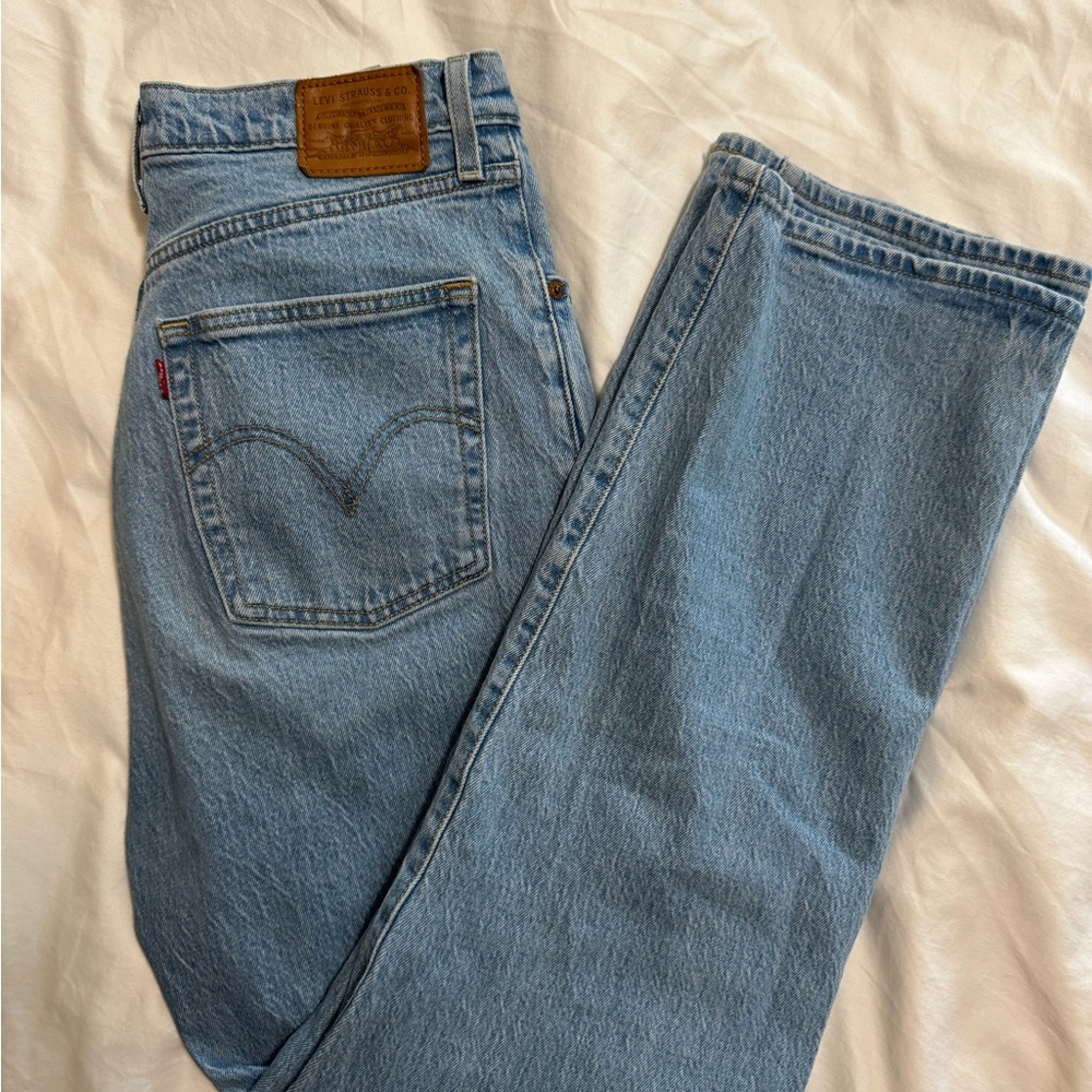 Levi's Women's Ribcage Straight Blue Jeans